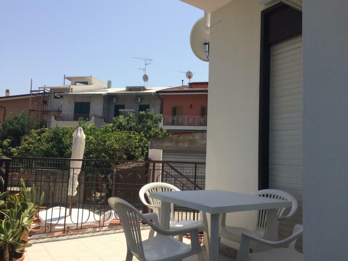 Casa Vacanze Il Gelsomino Patti Luaran gambar