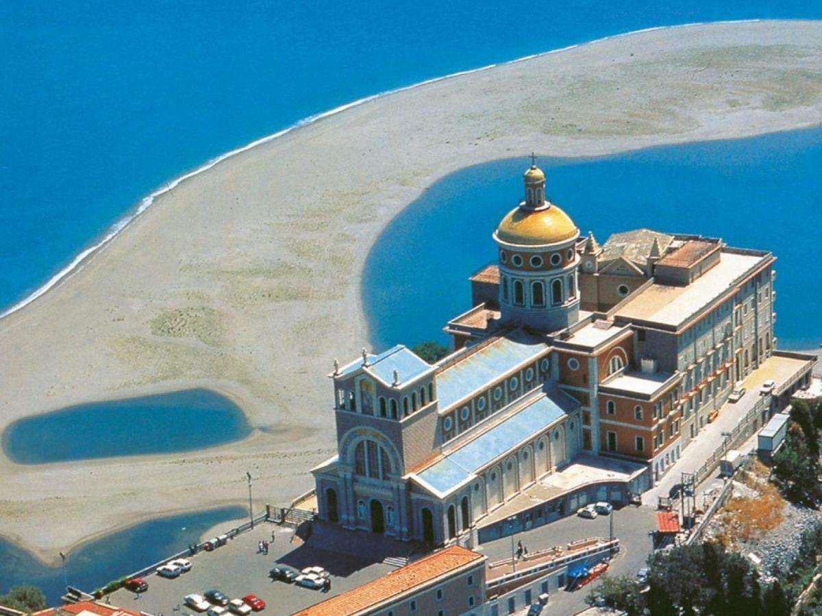 Casa Vacanze Il Gelsomino Patti Luaran gambar