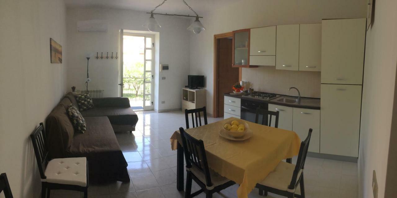 Casa Vacanze Il Gelsomino Patti Luaran gambar